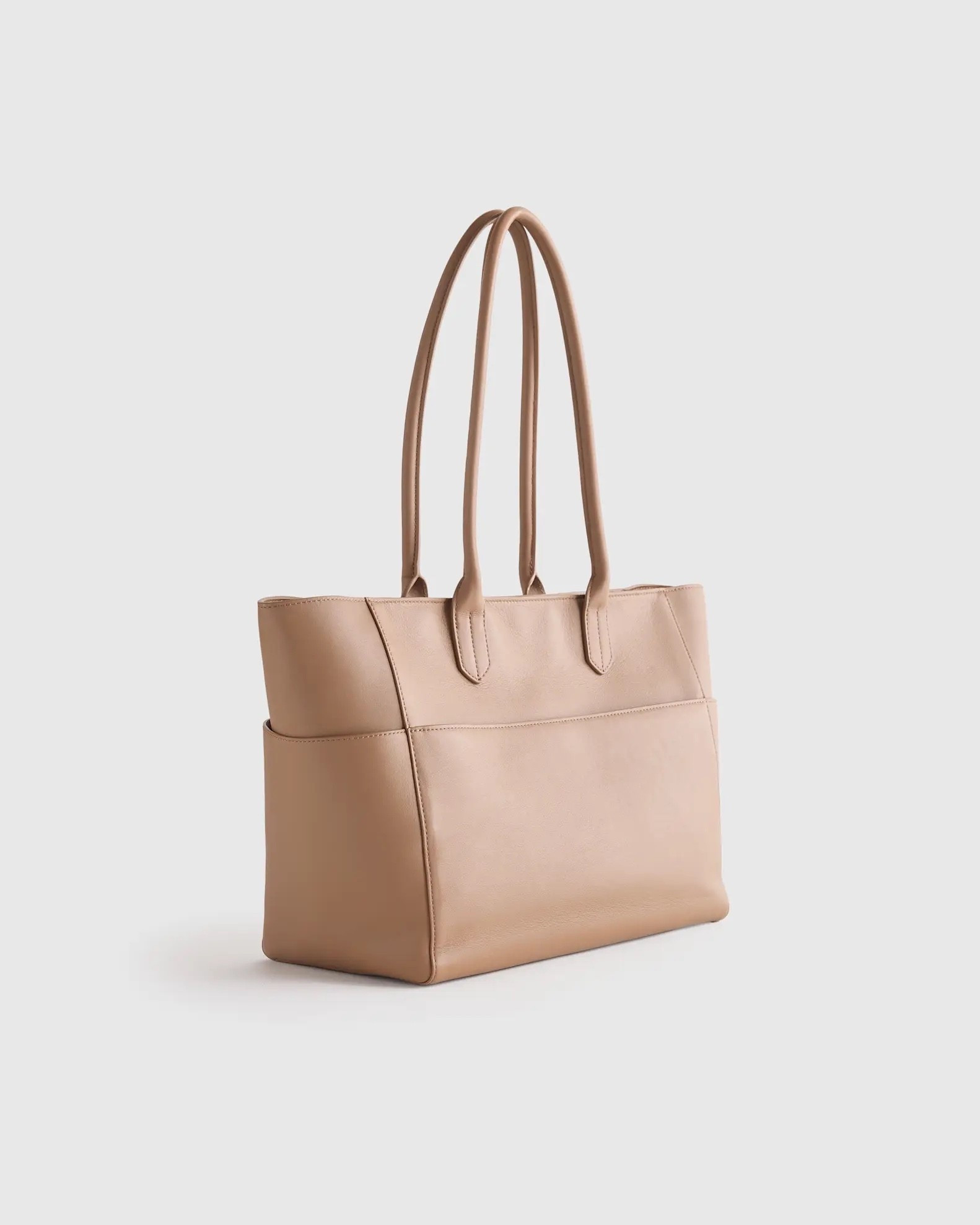 I’m in need of a new laptop bag and I’ve had my eye on this one - luckily it’s back in stock!! 

Computer bag, travel tote, gifts for her, teacher gift

#LTKmorningroutine #LTKdayinmylife #LTKTravel