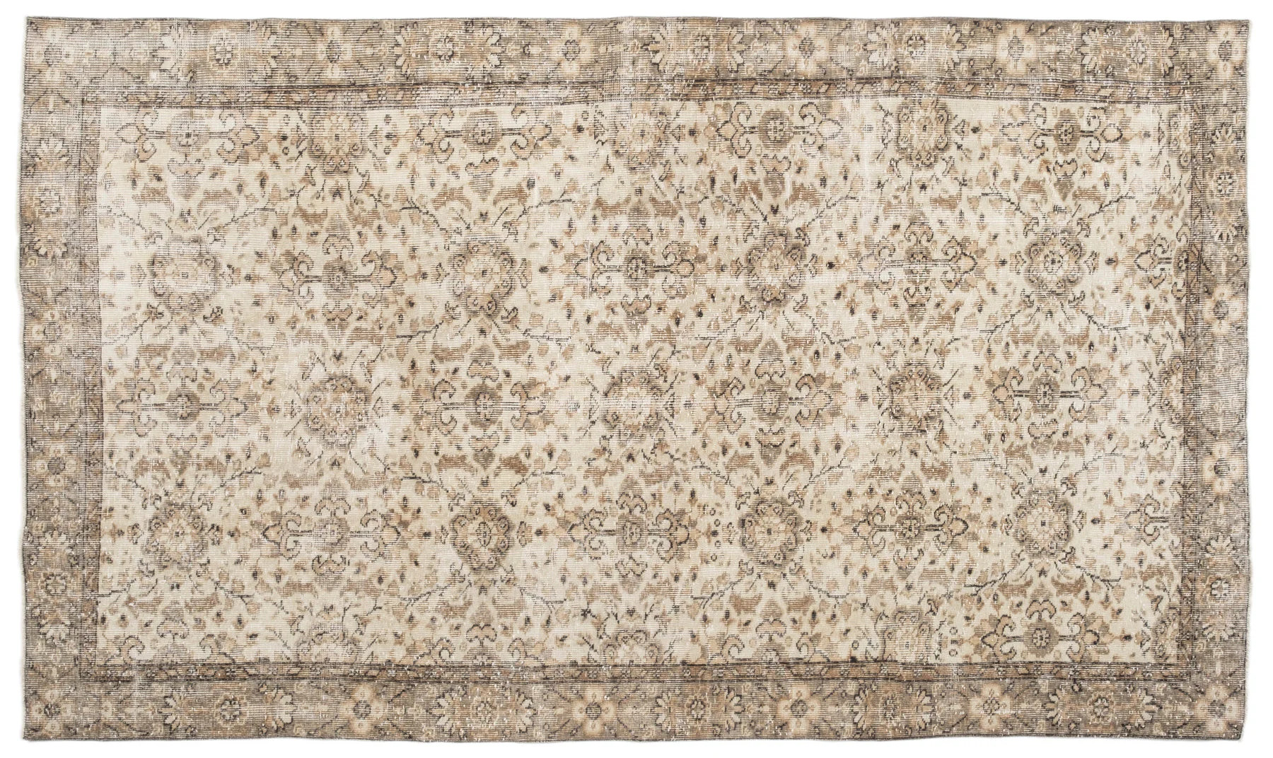 5'5" x 9'3" Vintage Distressed Rug, Beige - Molven | Revival Rugs Inc
