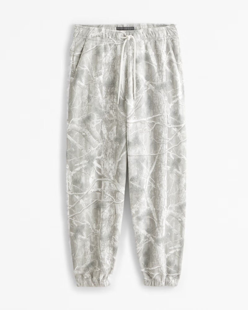 Men's Essential Baggy Sweatpant | Men's Bottoms | Abercrombie.com | Abercrombie & Fitch (US)