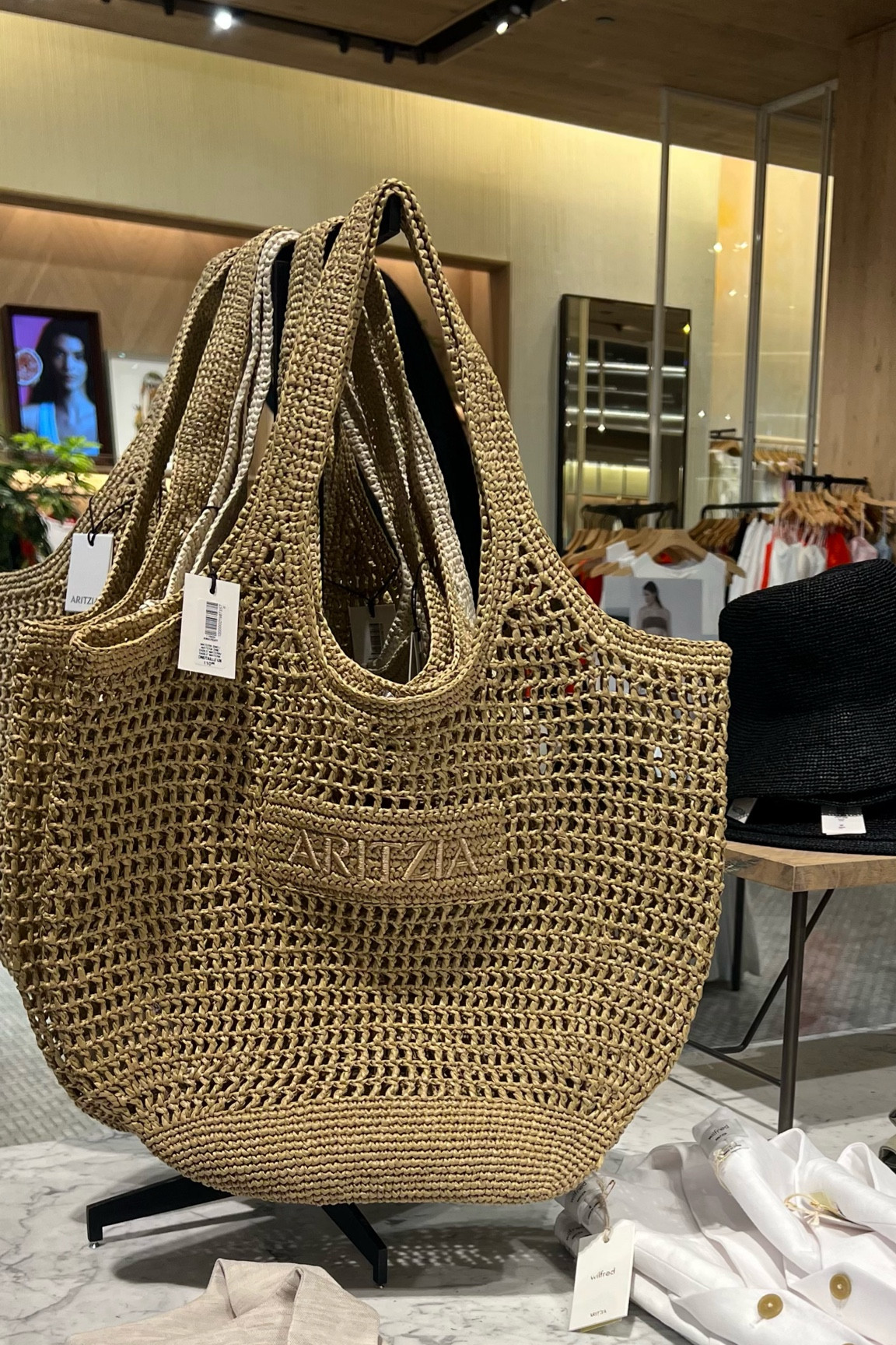 Cutest beach tote EVER ☀️🌊⛱️

#LTKswim #LTKtravel #LTKitbag