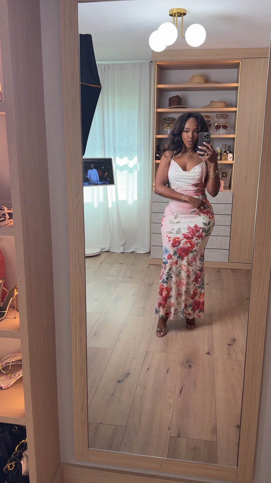 Scroll to shop this romantic floral dress 🌸

This soft floral maxi is the definition of feminine and flattering—lightweight, flowy, and perfect for that effortless put-together look. It’s a timeless piece you can wear season after season, making it one of those dresses where the cost per wear keeps getting better.

Perfect for date nights, weddings, brunch, and spring/summer events.

📏 Measurements: 5’4”, 140 lbs, 34D bust, 27” waist, 40” hips

Follow me on Instagram and YouTube @kirasfashionfinds @Express 

#LTKootd #LTKvlog #LTKMothersDay