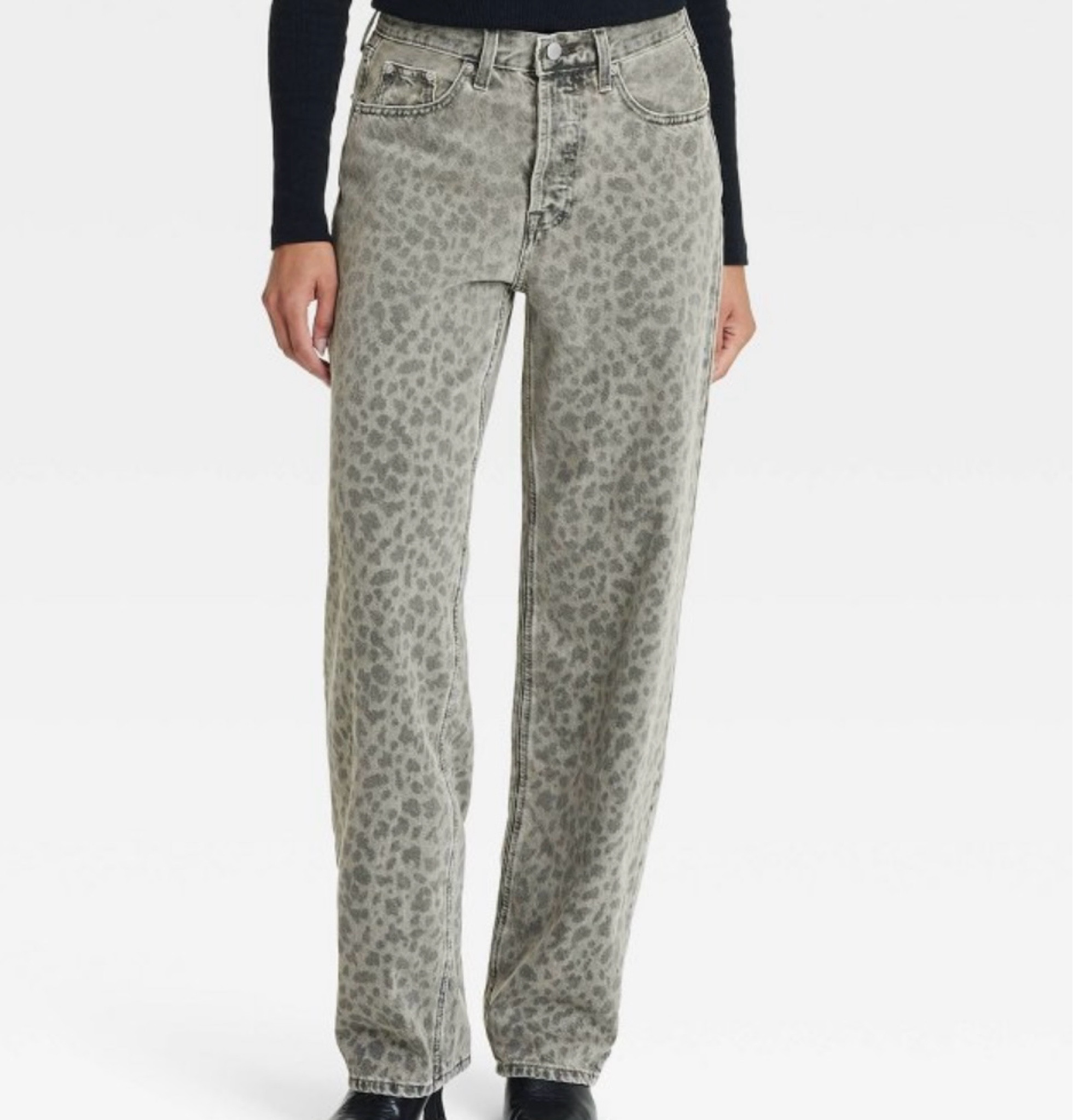 Leopard pants 

#LTKSeasonal #LTKStyleTip #LTKHoliday