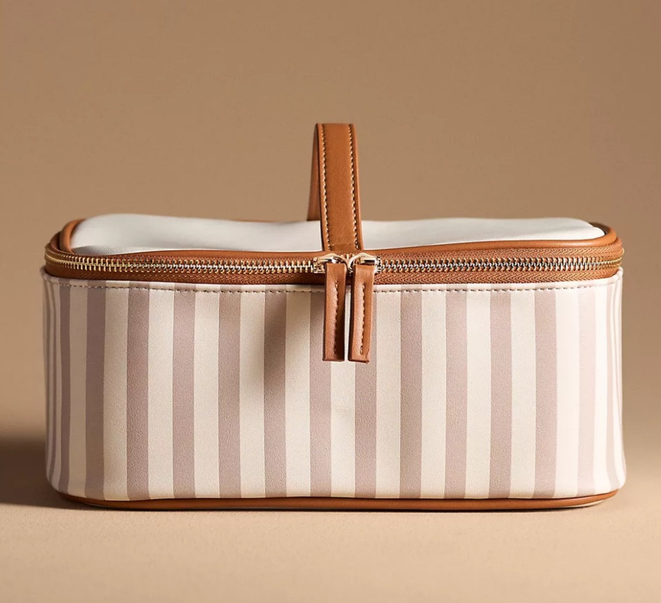 Striped Cosmetic Case

#LTKFindsUnder100 #LTKItBag #LTKGiftGuide
