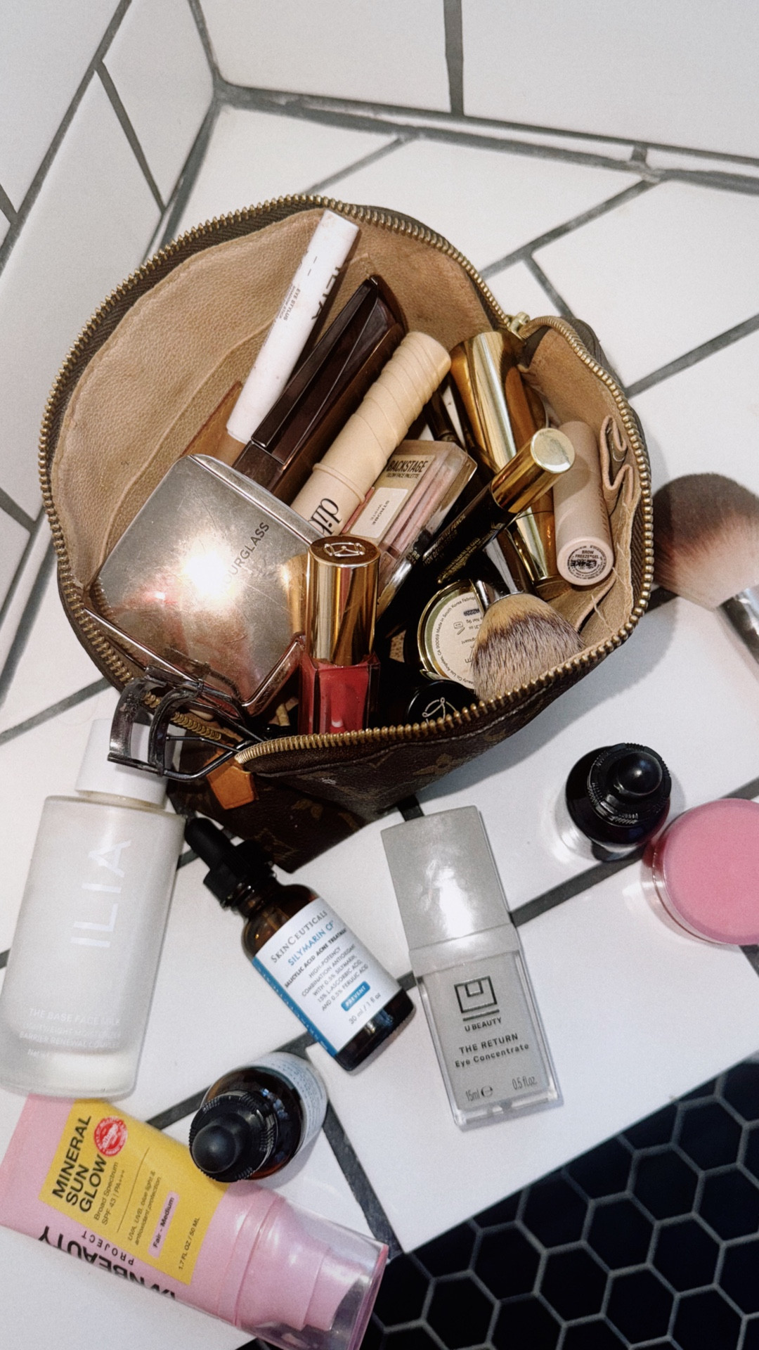Skincare & Makeup Under 15 minutes //

#LTKBeauty