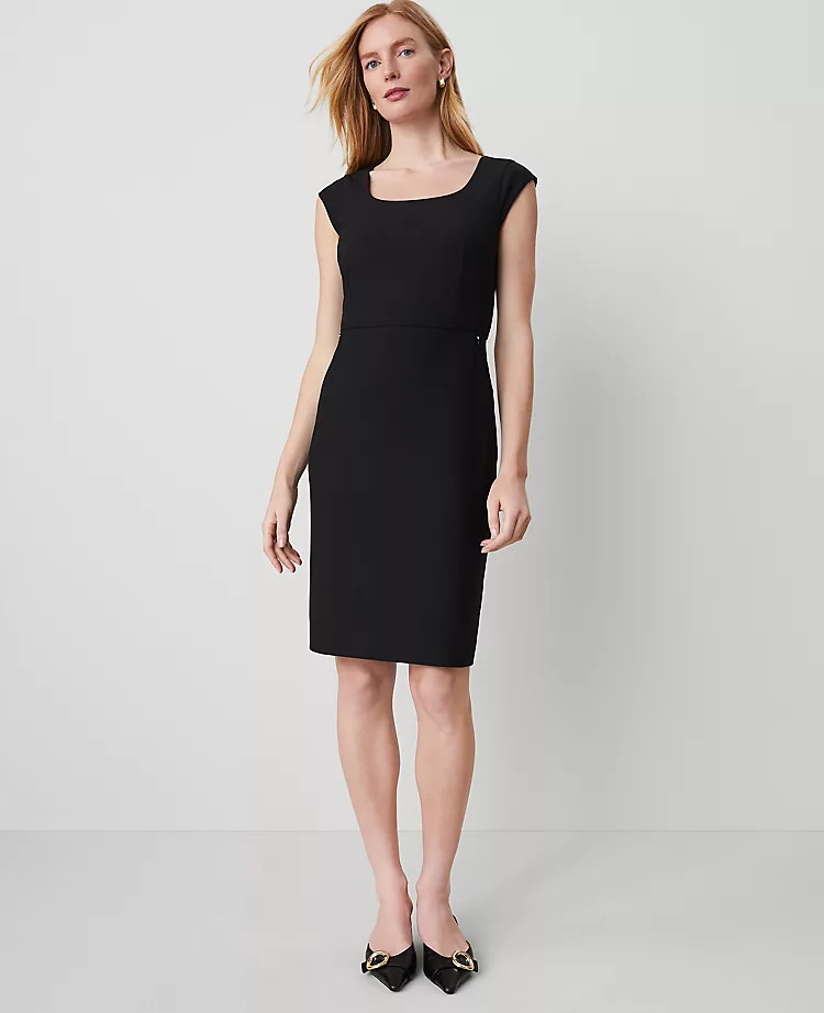 The Petite Scoop Neck Dress in Bi-Stretch | Ann Taylor (US)