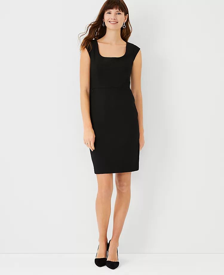 The Petite Scoop Neck Dress in Bi-Stretch | Ann Taylor (US)