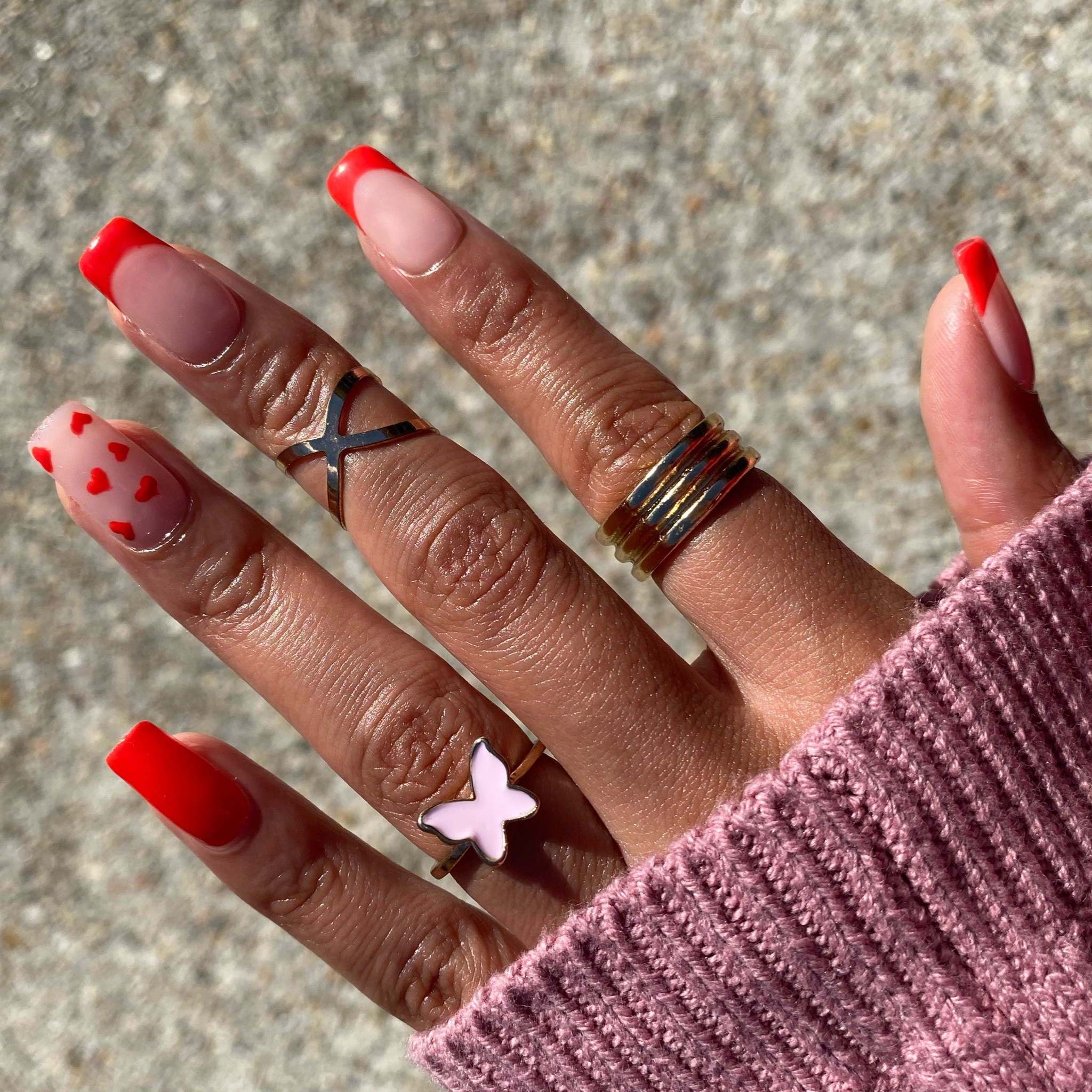 Red heart Valentine’s Day nail inspo

#LTKFind #LTKbeauty #LTKGiftGuide