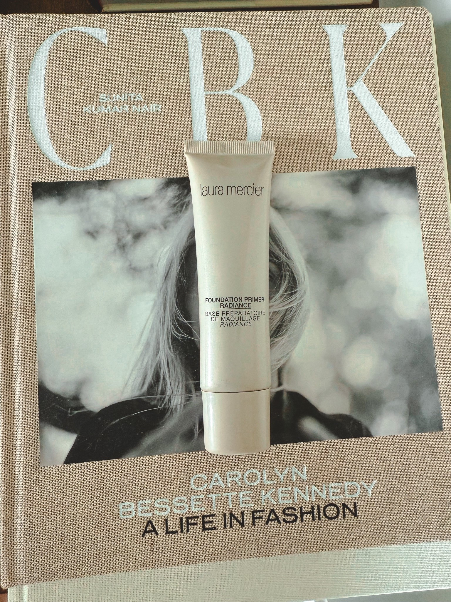 Love the Laura Mercier primer!!



#LTKSeasonal #LTKFindsUnder50 #LTKBeauty