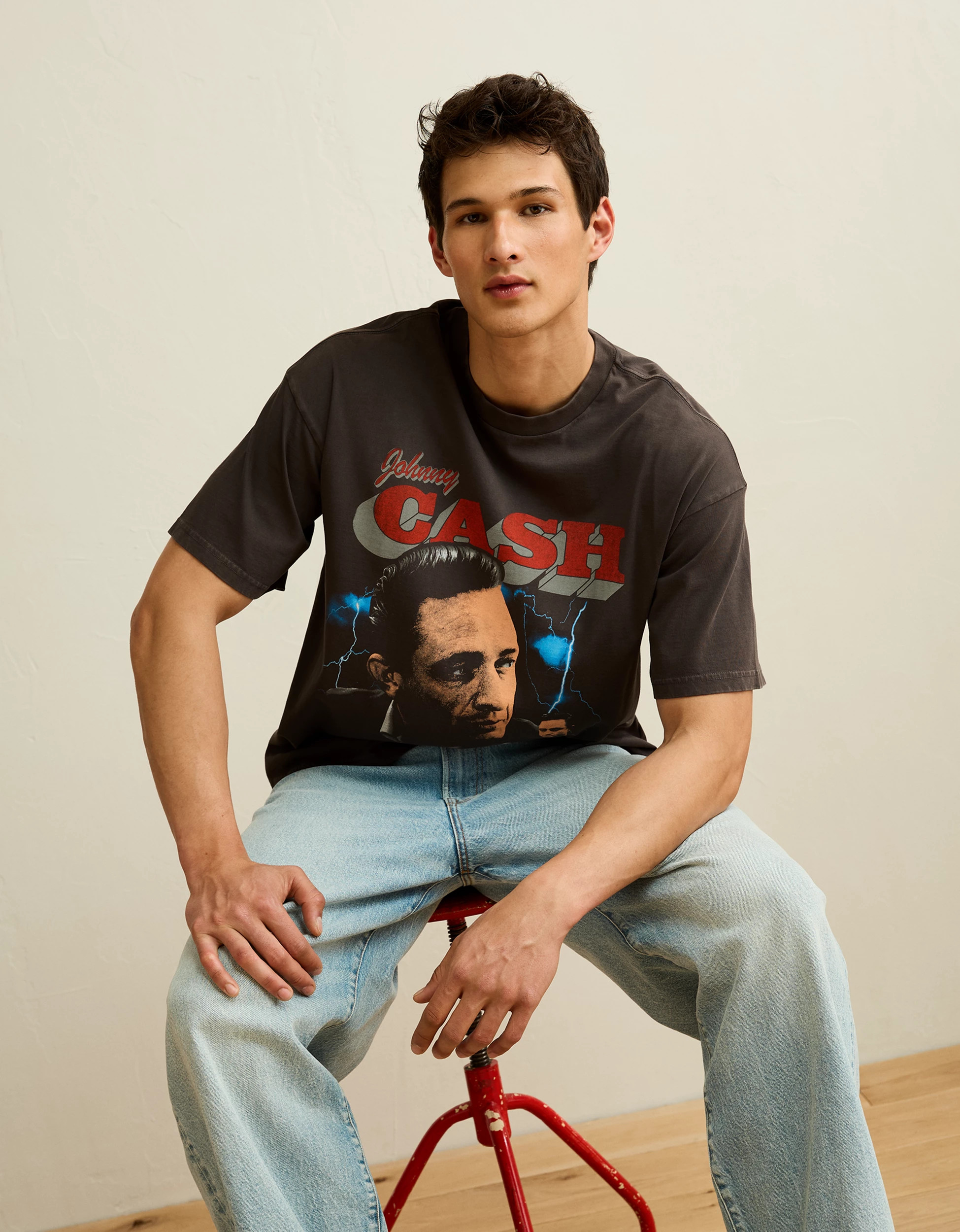 AE Boxy Fit Johnny Cash Graphic T-Shirt | American Eagle Outfitters (US & CA)