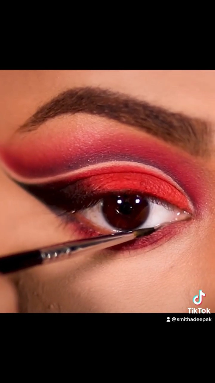 Would you try this stunning makeup look for Valentine’s? ❤️

#LTKSeasonal #LTKHoliday #LTKbeauty