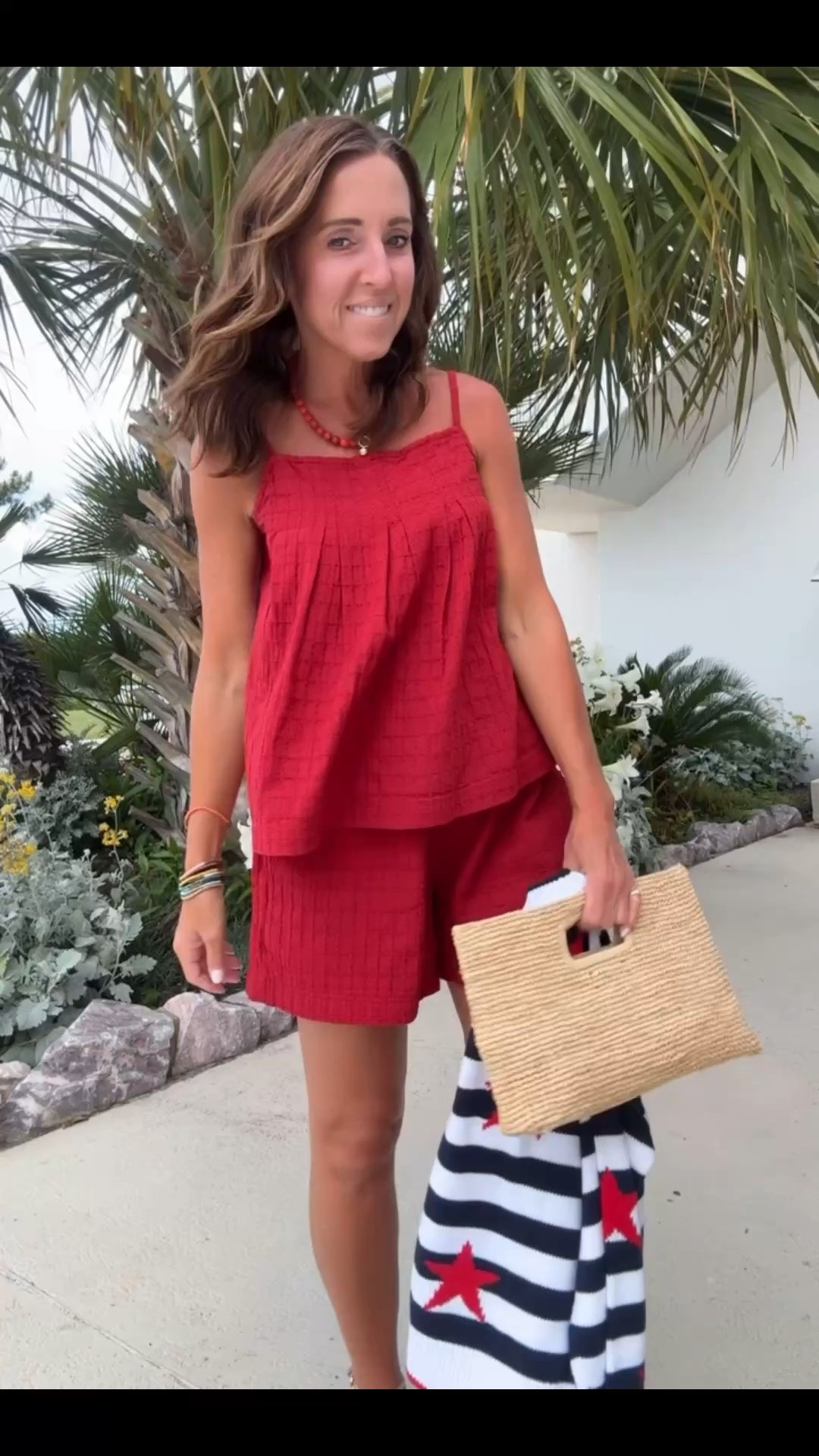 Red matching set. MDW style. Red, white & Blue style. Summer set. 
Top XXS. Shorts XS. Sweater S.

#LTKootd #LTKSeasonal #LTKSaleAlert