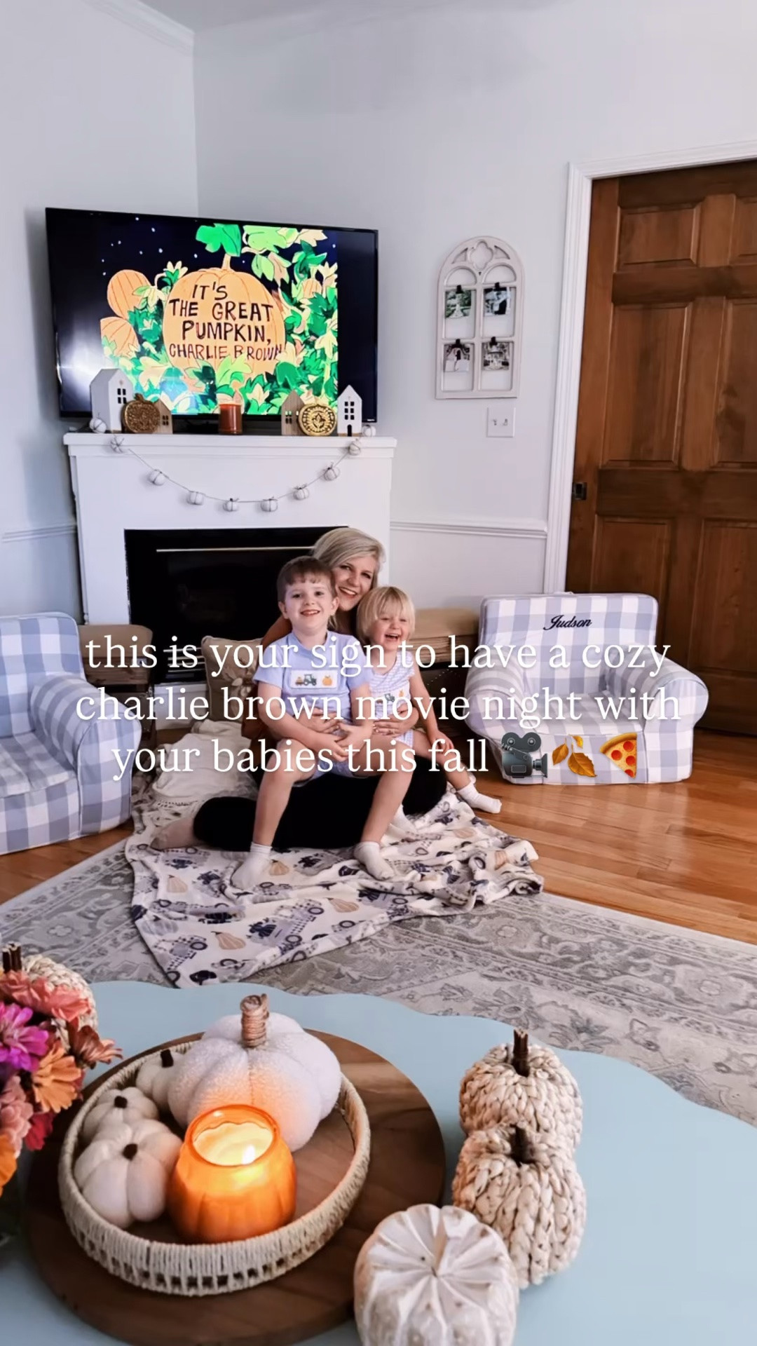Last night’s cozy october evening 🧡 called for another one of our favorite 🤩 fall 🍁 family traditions - our annual “It’s The Great Pumpkin, Charlie Brown” 🎃 (sooo nostalgic to my own childhood 🤭) pizza 🍕 and movie 🎥 night!! 🎬🎞️ This was such a very special treat ✨ they were so excited about it!!! 🥰 Oh what a sweet season of life this is 🕯️and how we love carrying on our favorite little fall activities - especially this year for our very #firstfallonthefarm !!! 🍂🌼 #octoberdays #happyfallyall #falltraditions #fallwithlittles