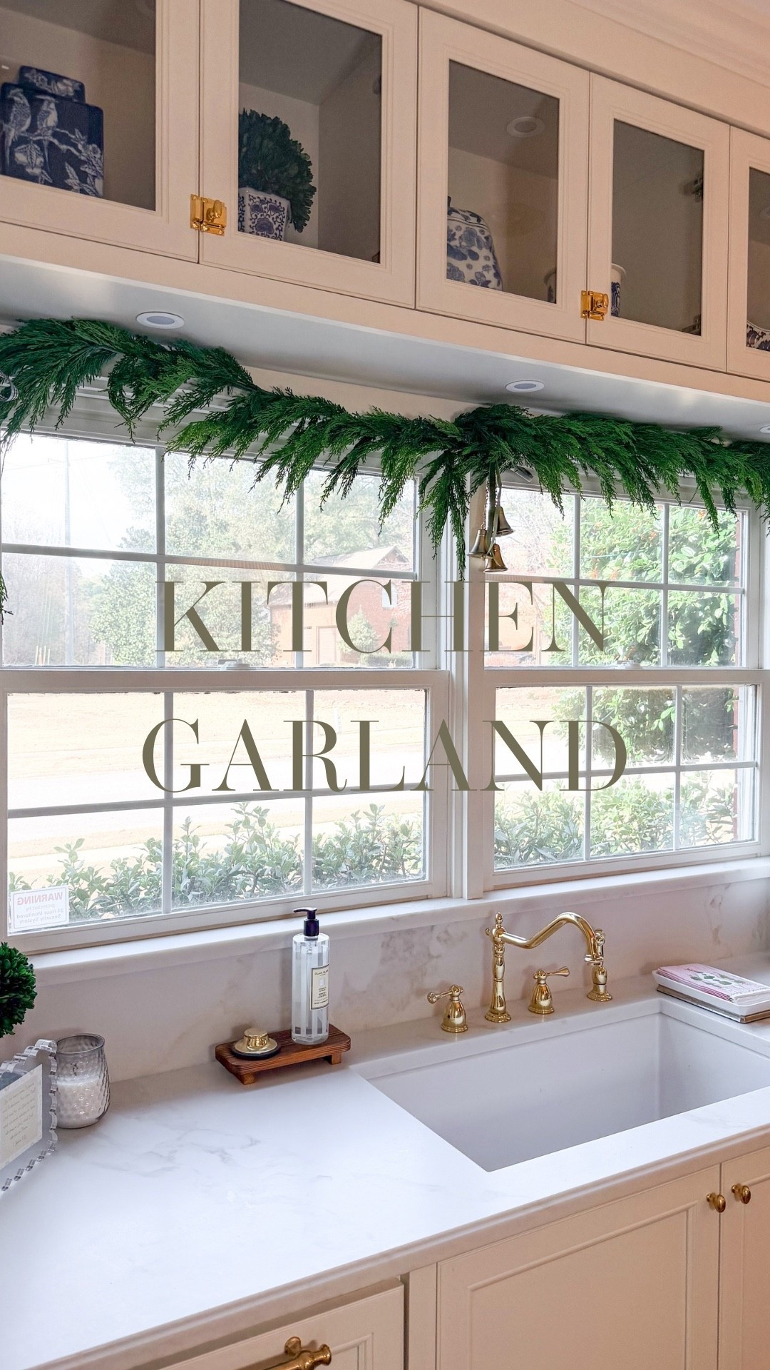 Blue & white Christmas kitchen 🌲

#LTKHoliday #LTKHome #LTKFindsUnder50