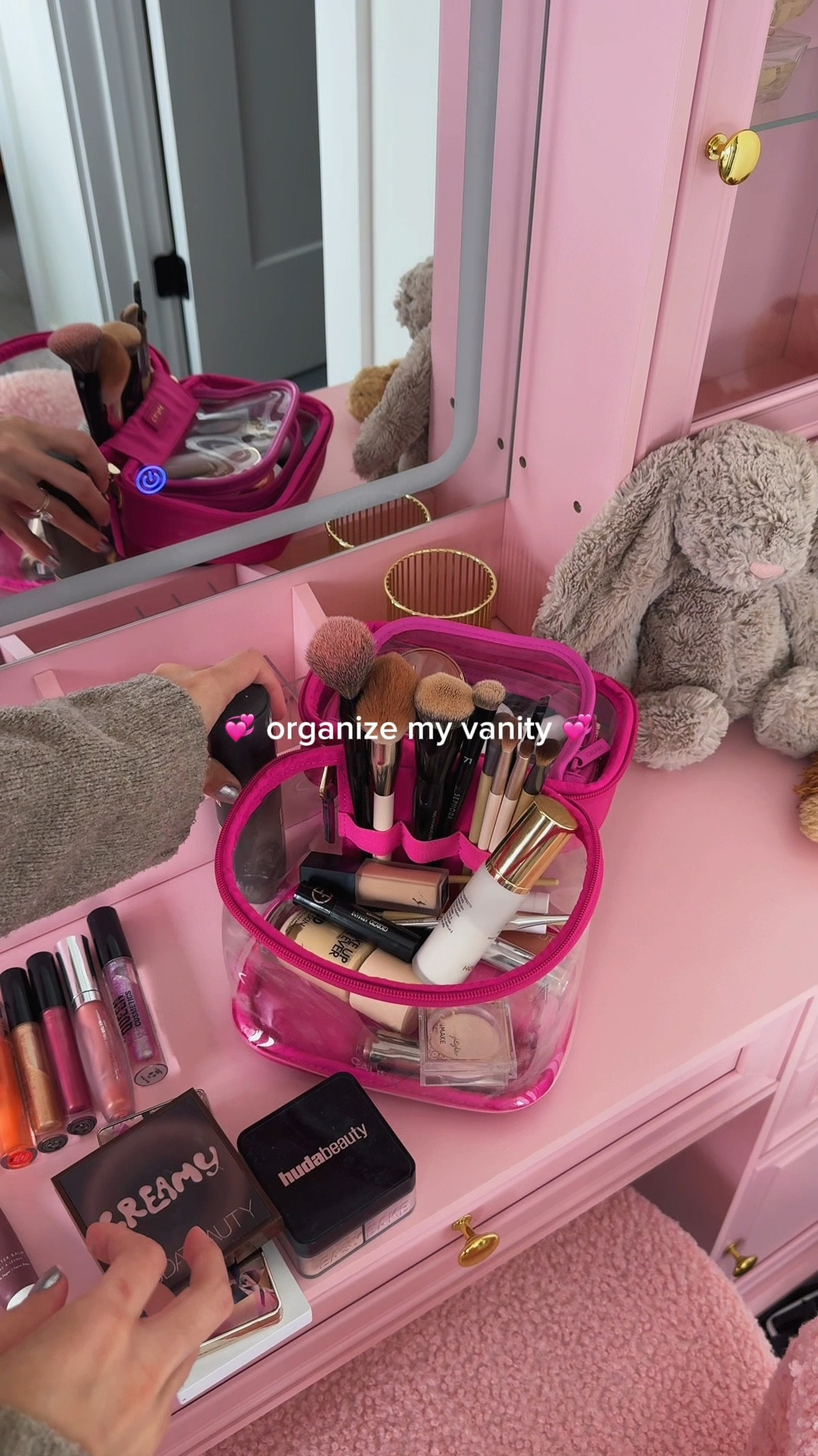 organize my vanity 💞 

#LTKHome #LTKvlog #LTKdayinmylife