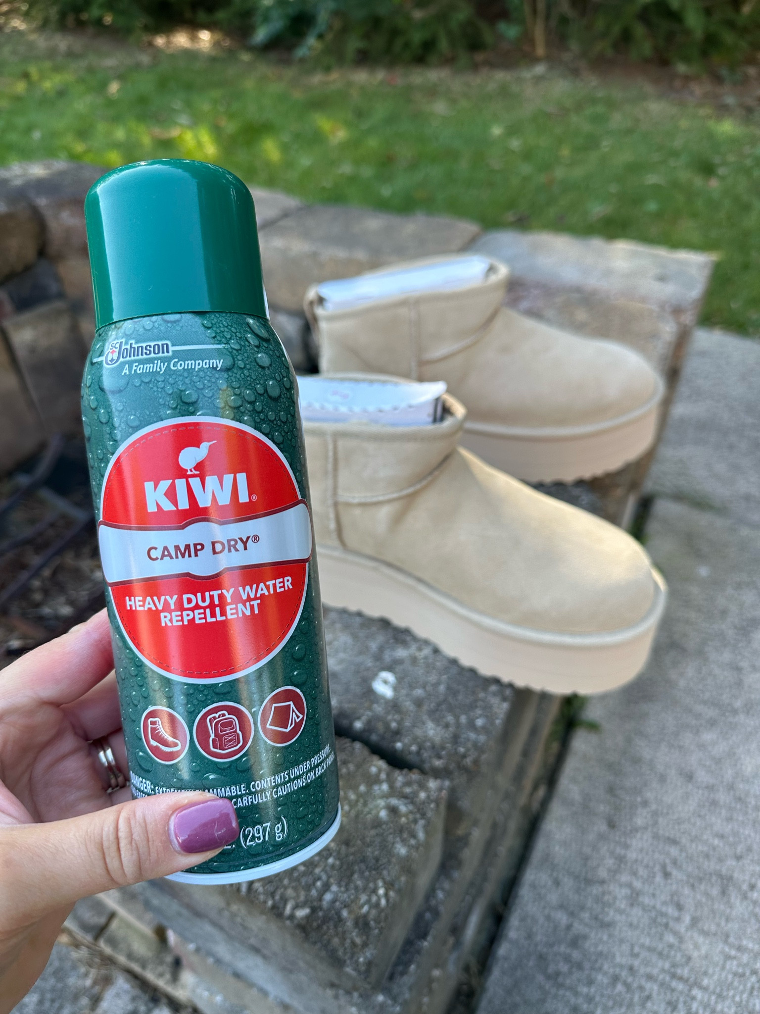 Kiwi camp dry deals boot protector spray