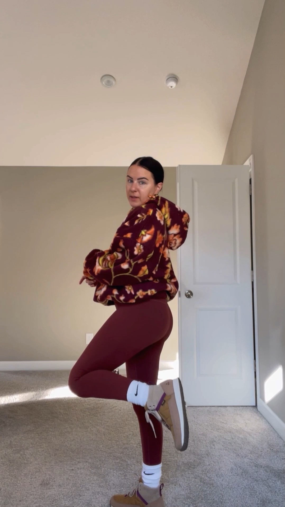 m sports bra top, s men’s fleece, 6 leggings, teva are tts 

#leggings #falloutfit #hikingoutfit

#LTKfit #LTKSeasonal #LTKunder100