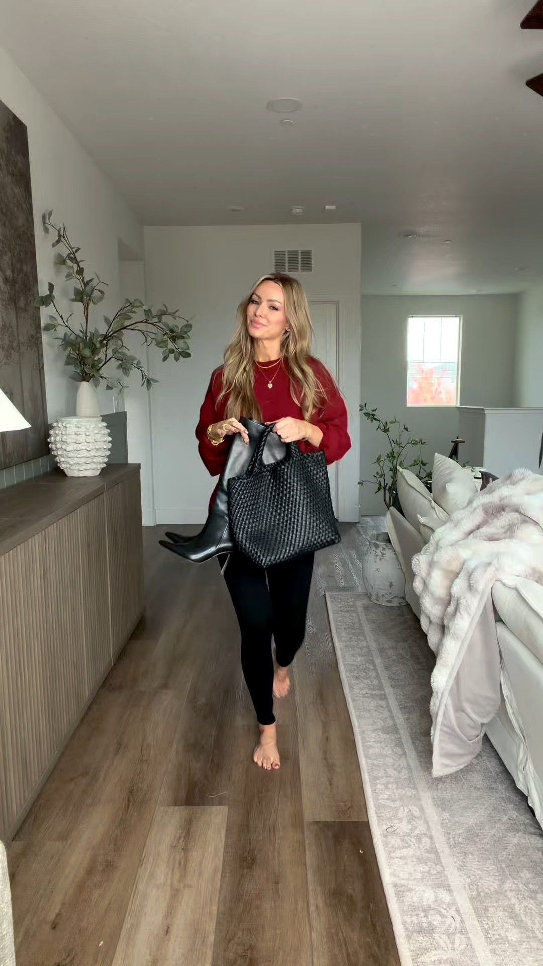 Amazon Fall Outfits 💗🙌  comment AMAZON below and I will message you all the details!
 Burgundy is having a moment! Fall outfit Inspo to save & repeat! Perfect for Thanksgiving, Fall events, date night and even workwear!

#falloutfitinspo #thanksgiving #falloutfitideas #thanksgivingoutfit #winteroutfitideas #momoutfit