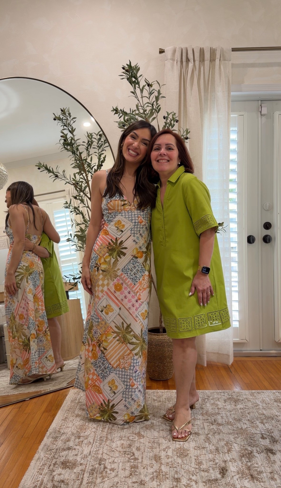 I’m in small my mom is in medium 