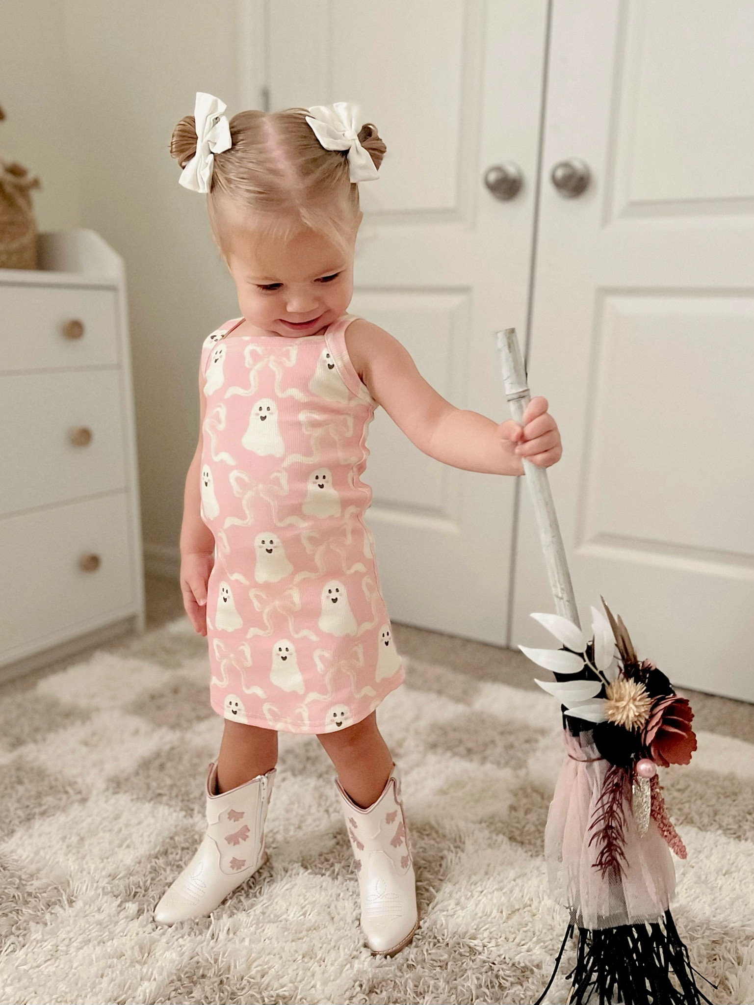 Spooky season but make it girly! 🎀👻

#LTKSeasonal #LTKKids #LTKBaby