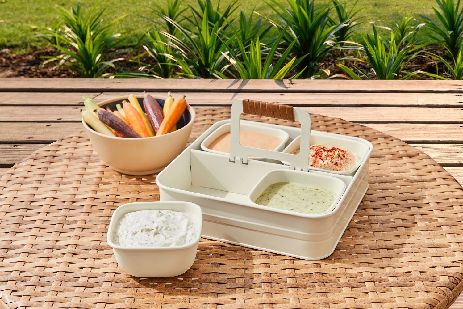 Better Homes & Gardens White Galvanized Square Serve Tray Bowl Set, 9.05 in L x 9.05 in W | Walmart (US)