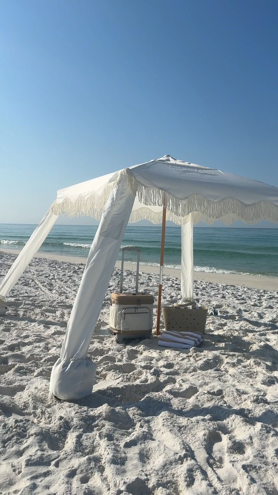 The most adorable and functional (plus easy to set up) beach umbrella!! I absolutely love this for Long Beach days. The rolling color and beach bag/towels are also the perfect addition ☀️

#LTKSwim #LTKTravel #LTKHome