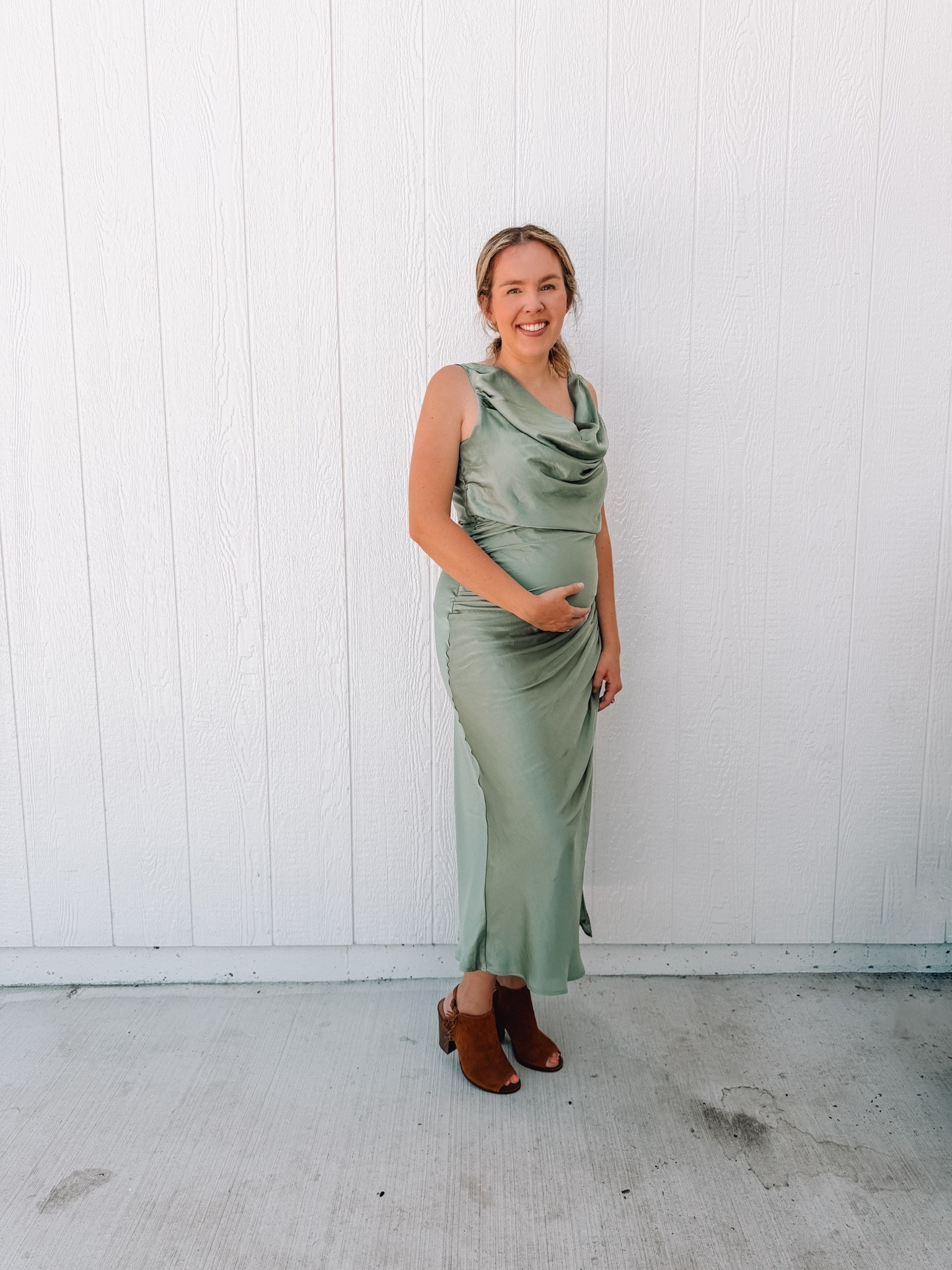 Wedding guest dress🤍
Bump friendly

#LTKmomlife #LTKBump #LTKWedding