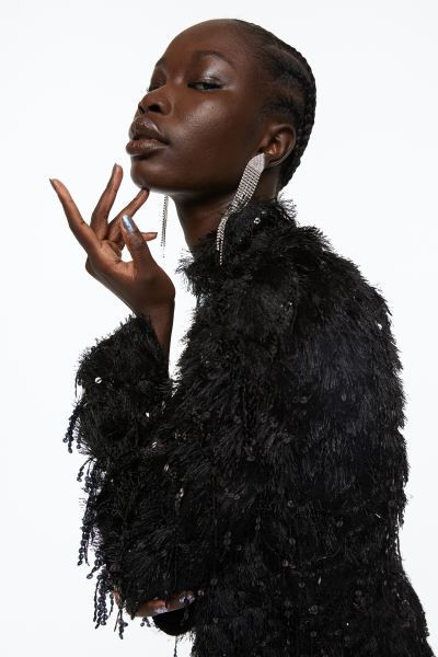 Cropped sequined top | H&M (UK, MY, IN, SG, PH, TW, HK)