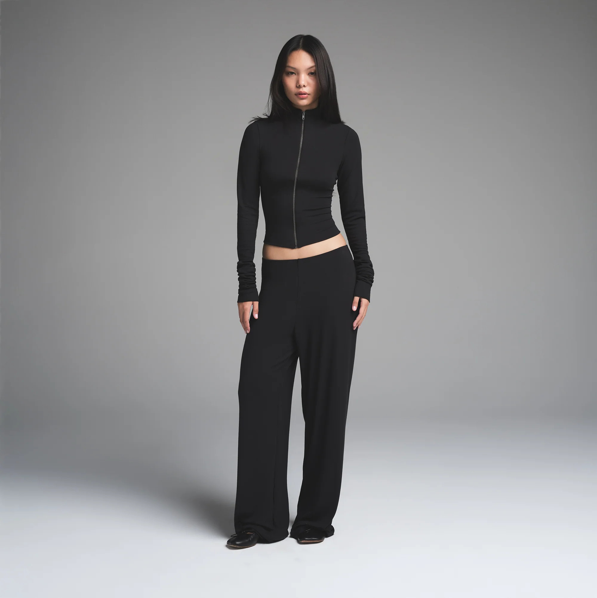 SKIMS Straight Leg Pants | Black | XS | SKIMS Cloud | SKIMS (US)