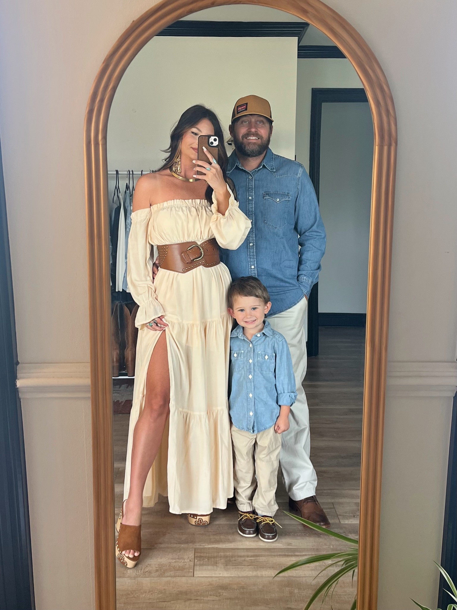 Family picture outfits! Neutral spring style! 

#LTKStyleTip #LTKSeasonal #LTKShoeCrush