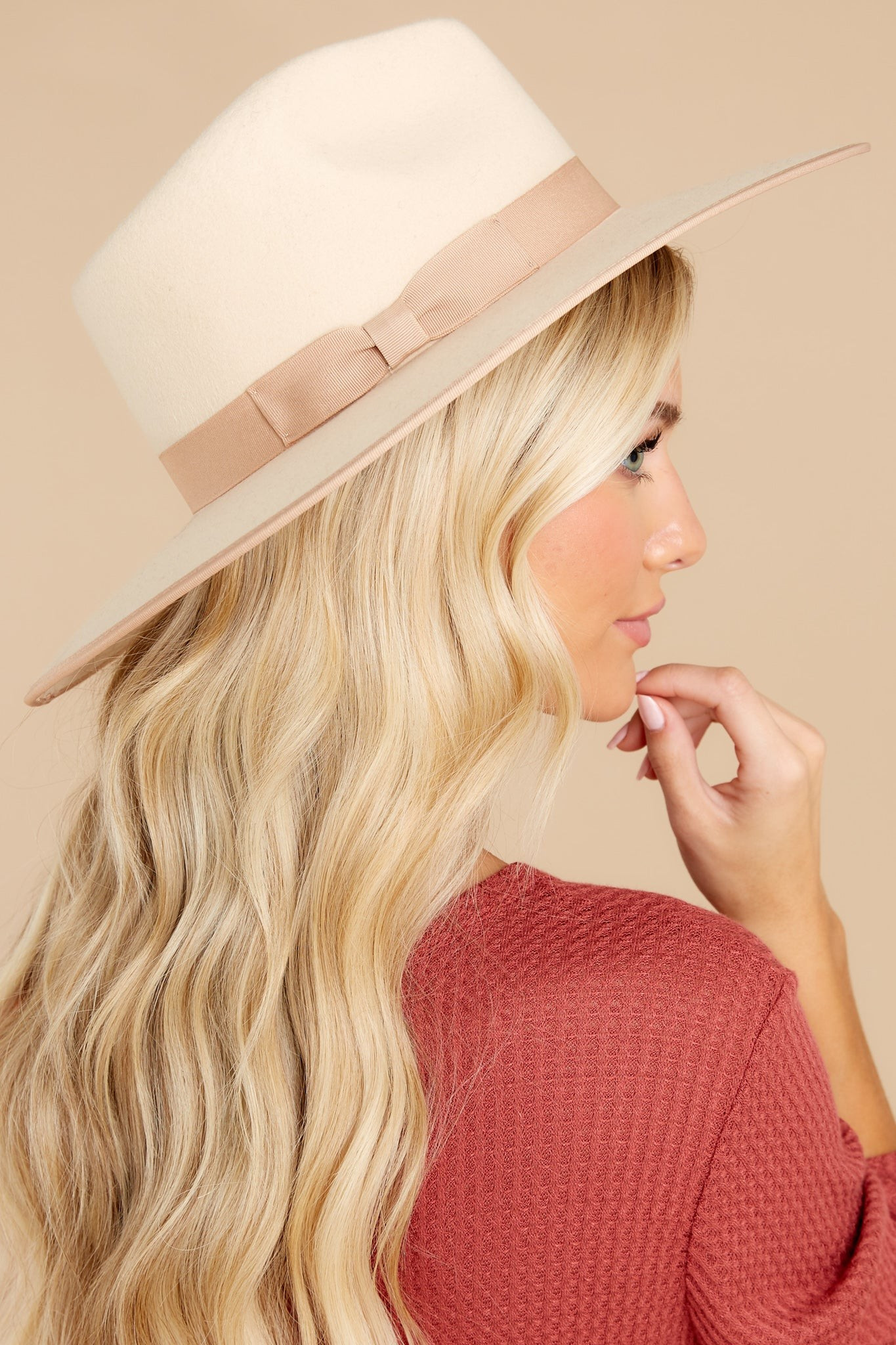 Ivory Rancher Hat White | Red Dress 