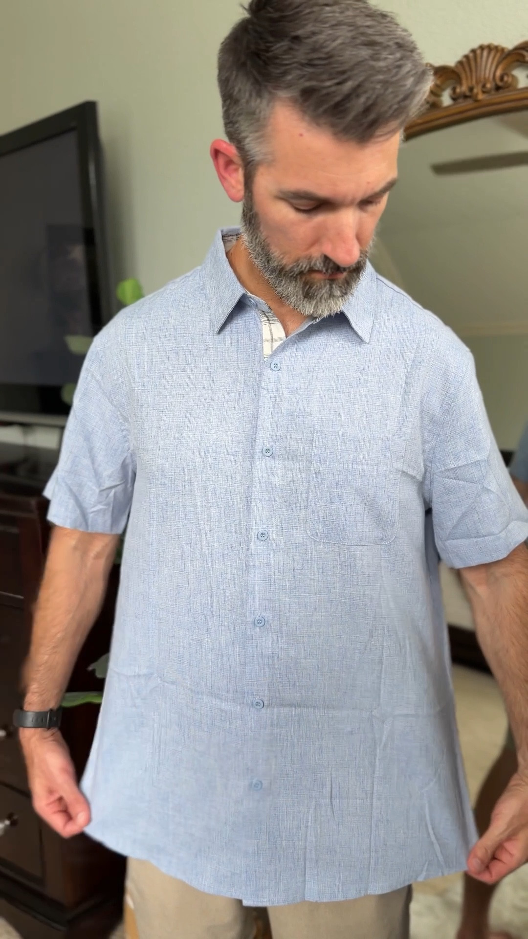 Men’s button front plaid detail top
Comes in other colors 
On sale and fits tts 

#LTKSaleAlert #LTKWorkwear #LTKMens