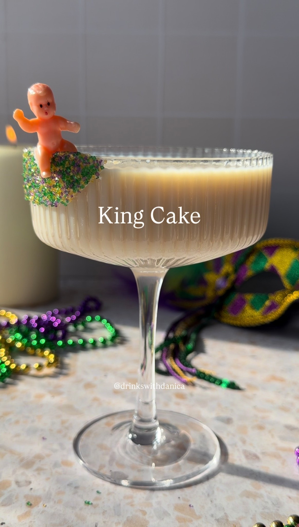 King Cake Martini

Follow me on instagram and TikTok @drinkswithdanica for this recipe and more 