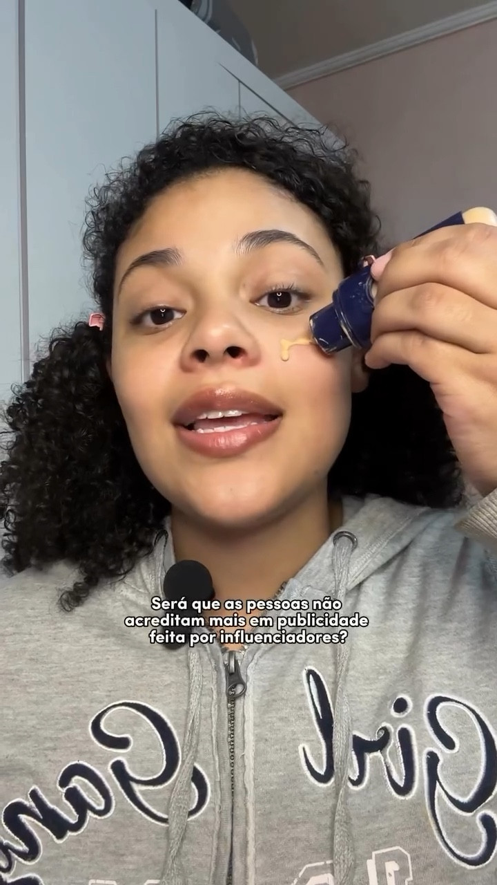 Voltei para hablar sobre um assunto importante: a publicidade perdeu a força na influência? Tô deixando a minha opinião aqui, como criadora de conteúdo de beleza que sonha em ter contratos de publicidade. 💖 

#LTKbrasil #LTKbeleza