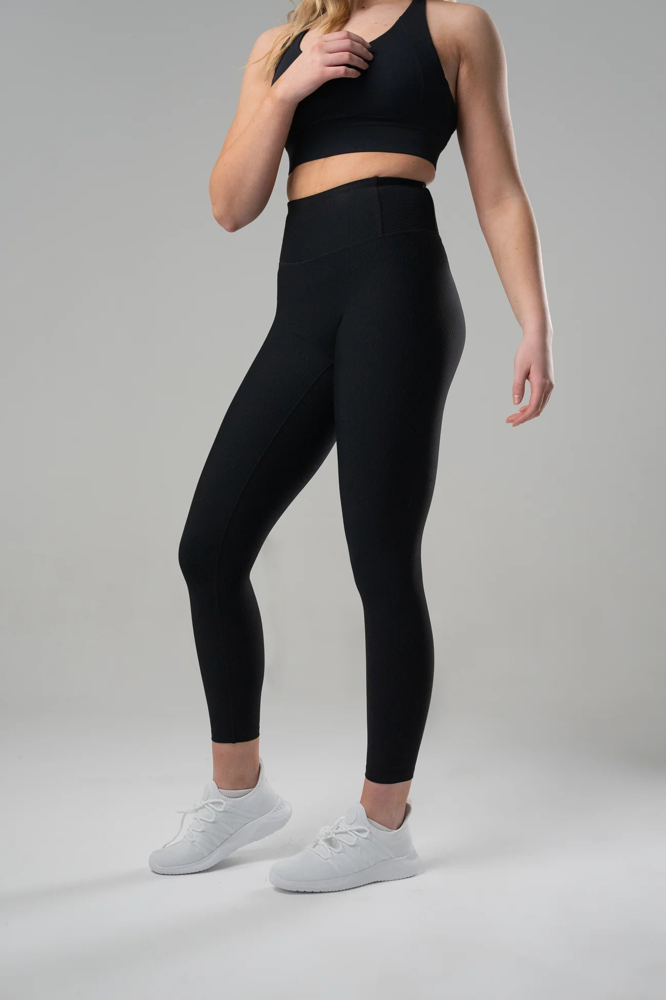 devoted LITE dynamic high-rise leggings 25" | Alyth Active