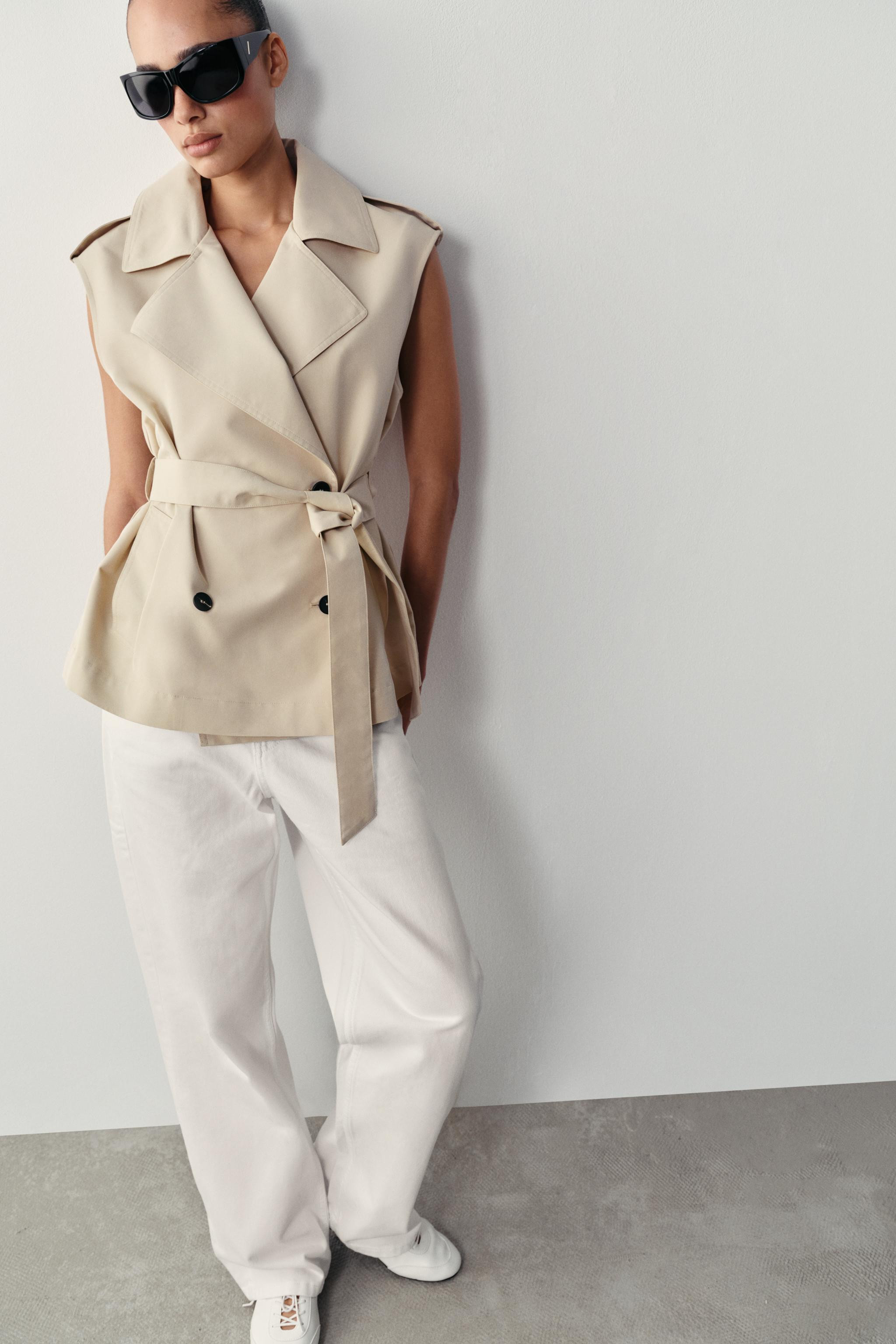 DOUBLE-BREASTED BELTED VEST | Zara US