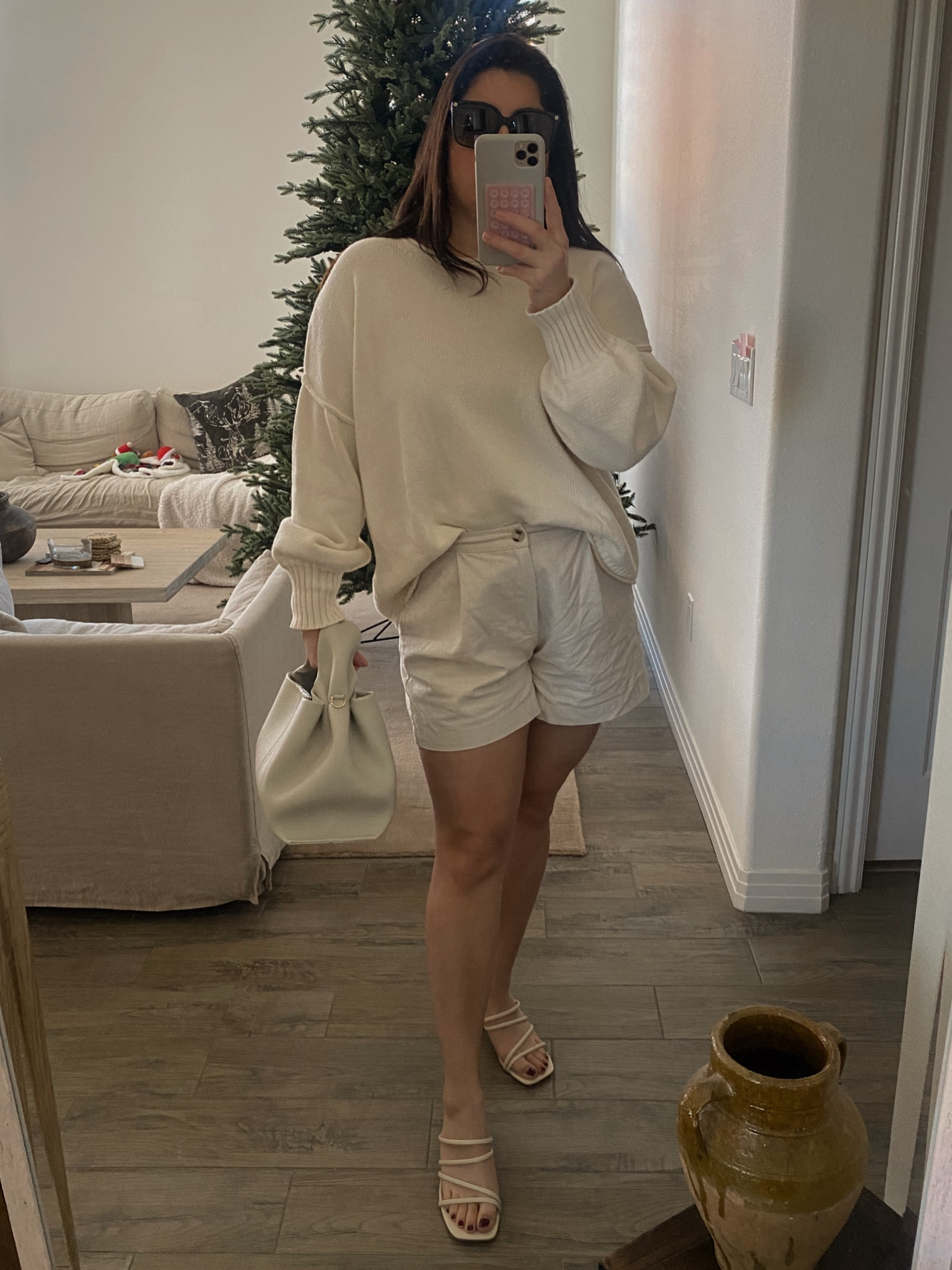 california inspired fall outfits! It’s warm out here, and love this combo of an oversized sweater paired with shorts and strappy heels! Great for midsize girlies, short girlies, etc! 

#LTKMidsize #LTKFindsUnder100 #LTKStyleTip