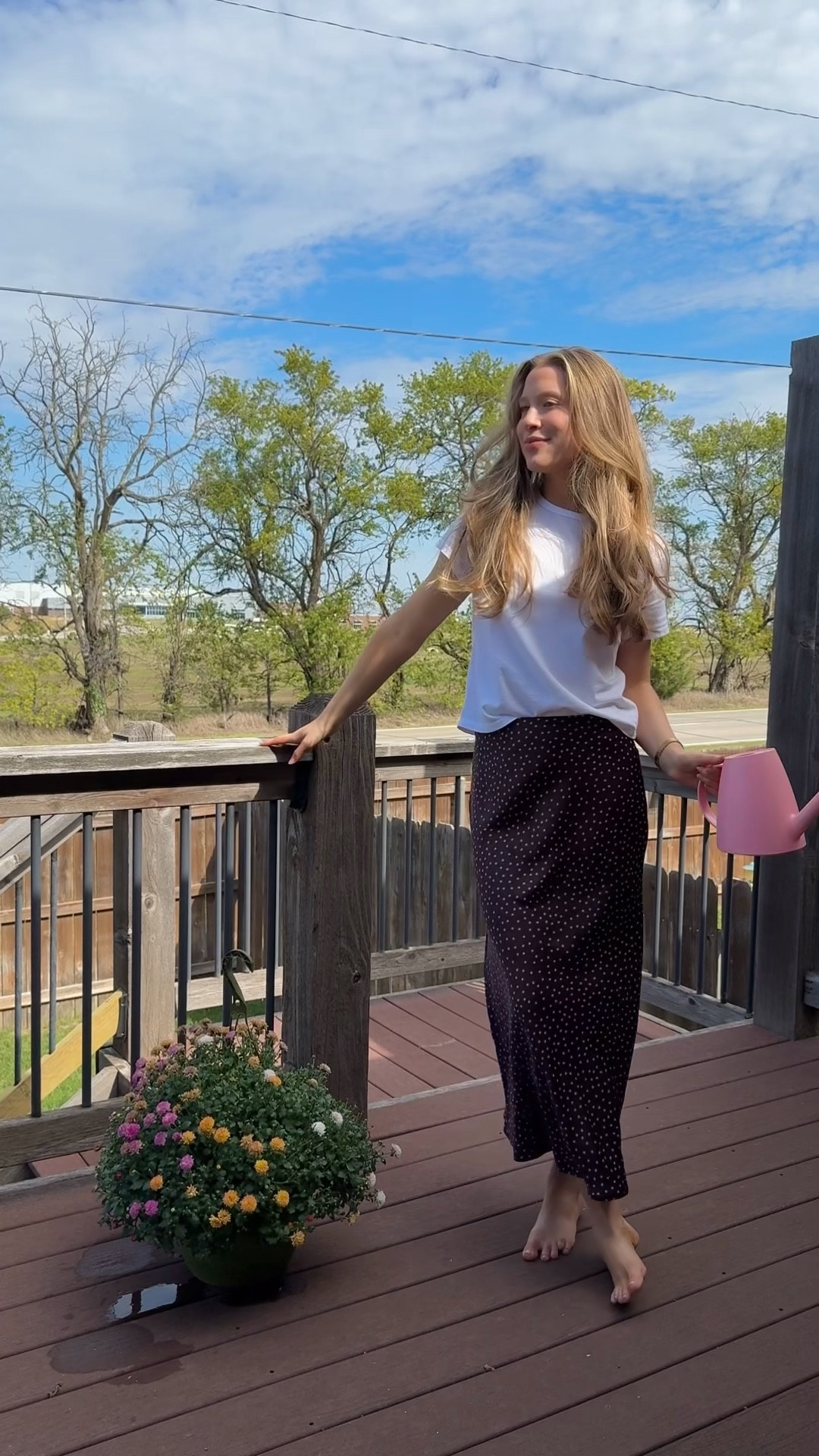 Pink watering can is from Amazon!
Wearing size M in my $19 Abercrombie white tee
Skirt is from Zara. I can’t link it but it’s on their site! It’s the “Satin midi skirt”
Amazon gold watch

#LTKStyleTip #LTKFindsUnder50