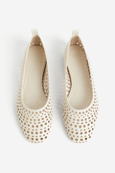 Perforated Flats - Cream - Ladies | H&M US | H&M (US + CA)