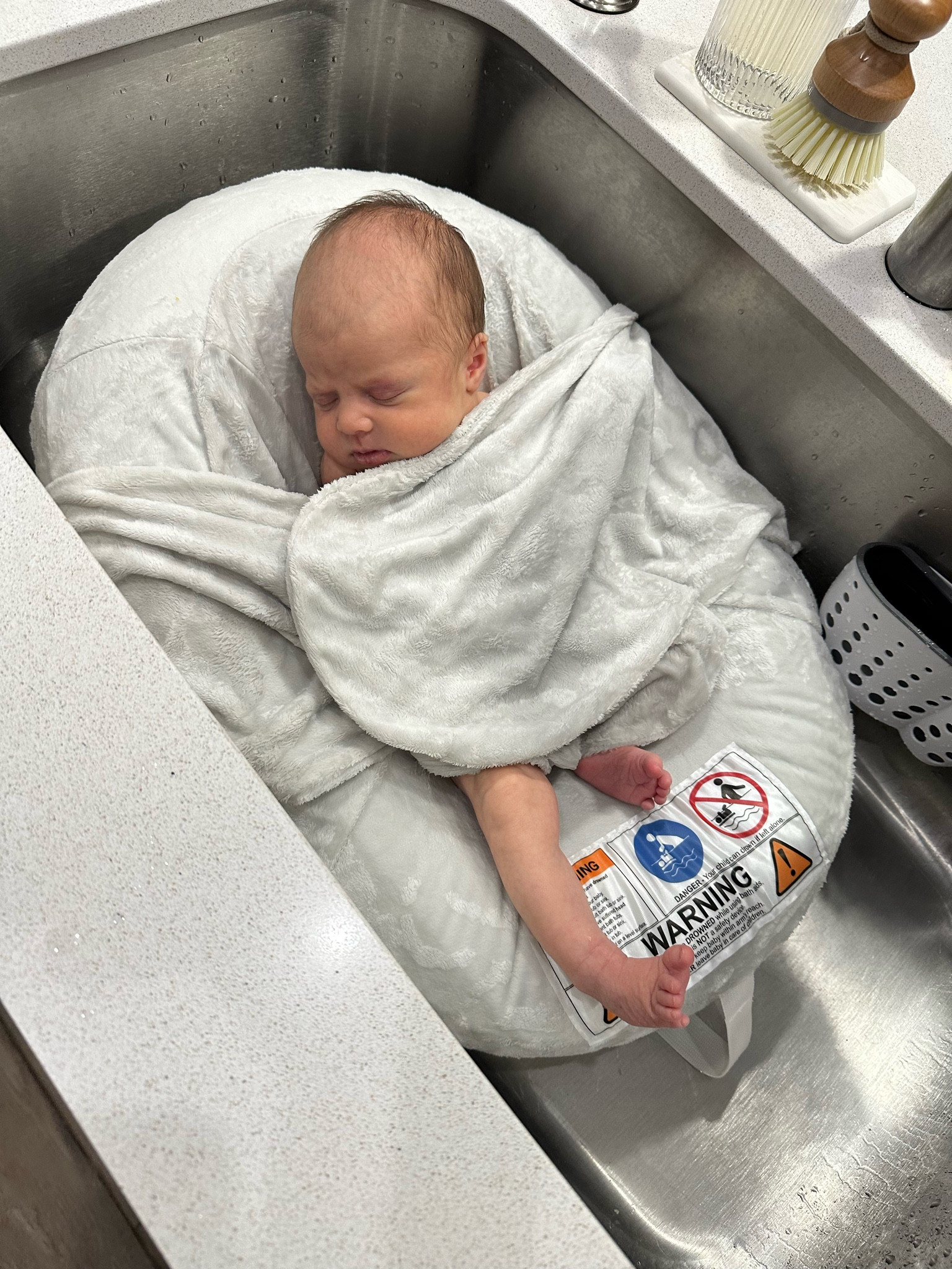 The perfect bath for newborns. She didn’t cry or anything because the cloth keeps her warm and cozy 🥰 highly recommend!

Newborn must haves, newborn Amazon finds, newborn bath time, girl mom, boy mom 

#LTKBump #LTKBaby #LTKFamily