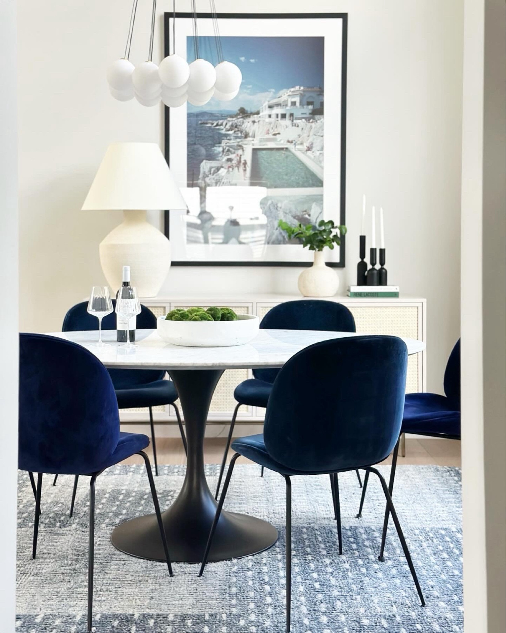 Let’s kick this week off with a gorgeous #BeforeAndAfter. 👆🏻 // Still can’t get over the transformation of this stunning dining room, and the equally beautiful adjoining living room, we had the pleasure of designing for our lovely clients. #SEHJupiterCountryClub. 
.
,
.
Swipe to see the #before snaps…and then comment below to show us AND this stunning home some love! 🤩🙌🏻😍🥂🤍
.
.
.
#StudioEttHem #SEHinteriordesign #SEHclientproject #organicmoderncoastalscandi #interiordesign #interiorstyle #sodomino #ggathome #lonnymag #bhghome #hgtv #hgtvmagazine #veranda #smmakelifebeautiful #howihaven #elledecor #apartmenttherapy #coastalinteriors #everydayibt #bhgstylemaker #mybhghome #mysouthernliving #homewithrue #diningroom #diningroomdecor

#LTKhome