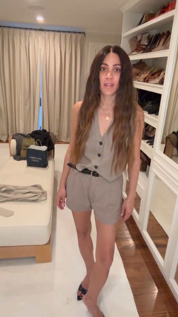 The cutest set from American Eagle and it’s 20% off 

#LTKSaleAlert #LTKFindsUnder50 #LTKStyleTip