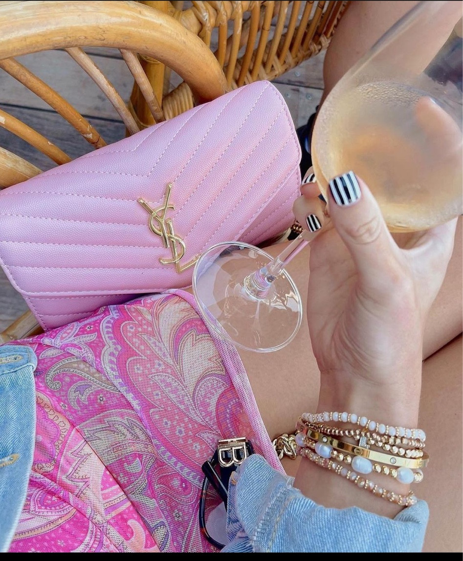 Fav wallet on a chain dupes 

#LTKHoliday #LTKGiftGuide #LTKsalealert