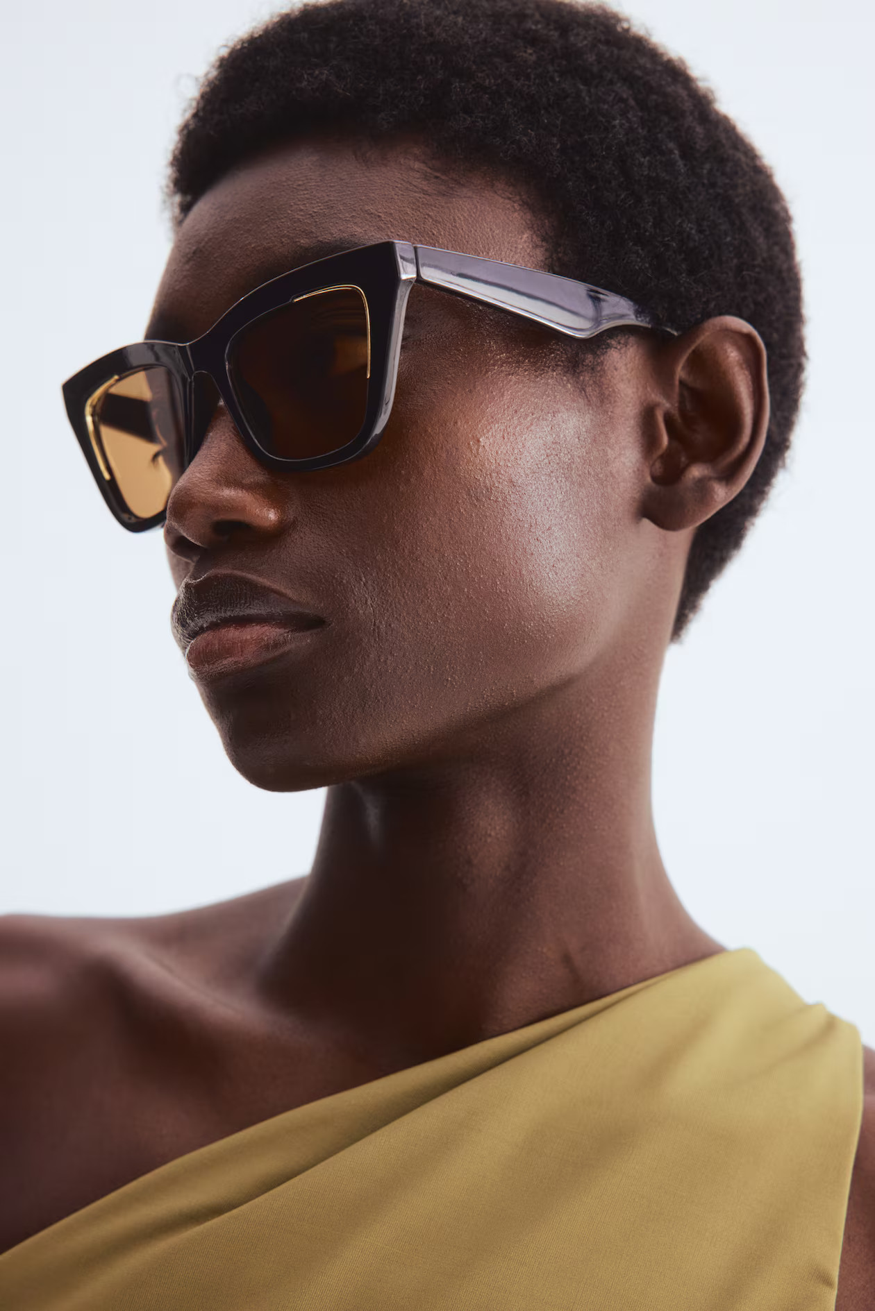 Cat Eye Sunglasses | H&M (US + CA)