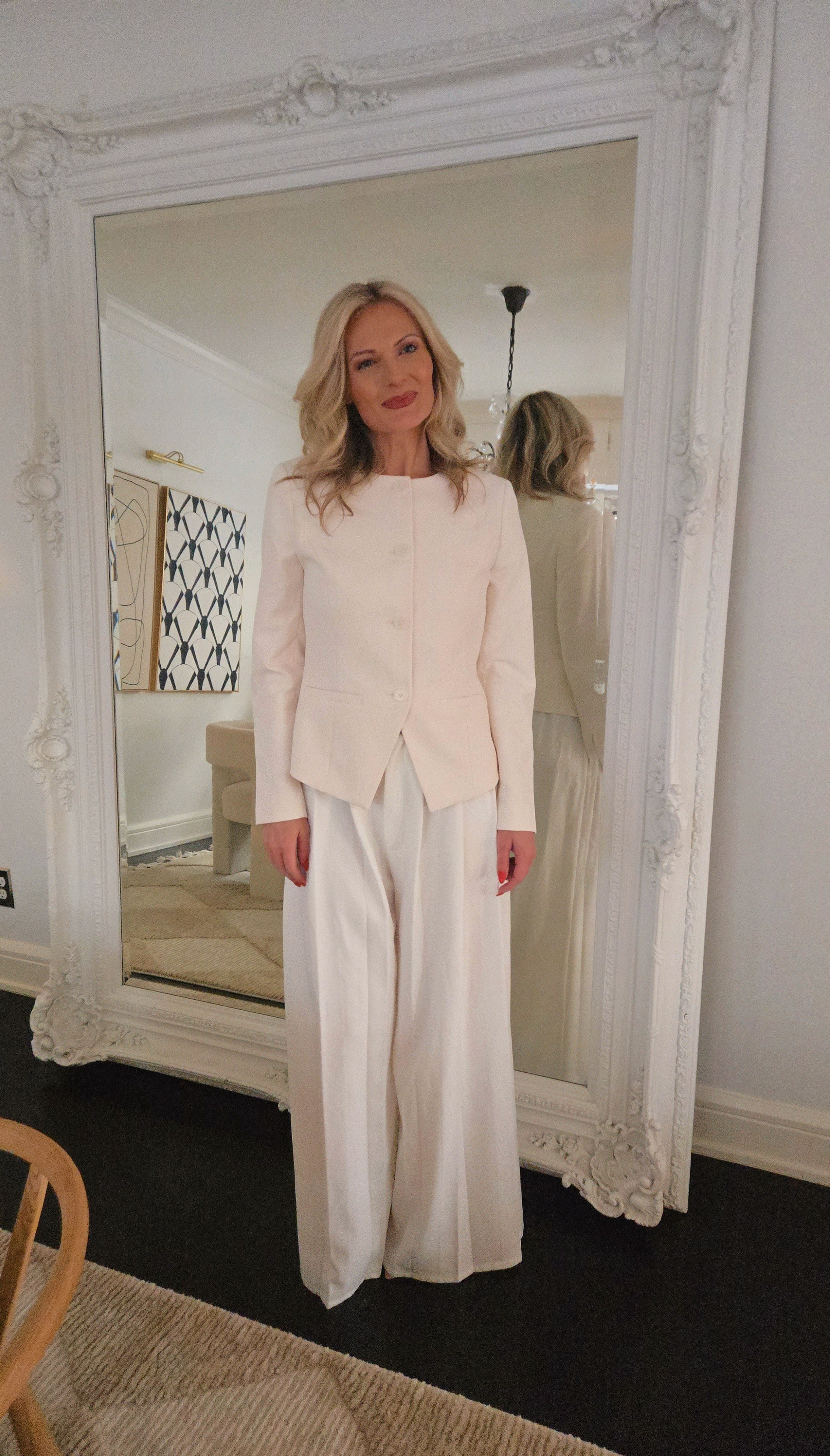 The prettiest blazer for spring and currently on sale 

#LTKootd #LTKOver40 #LTKSaleAlert