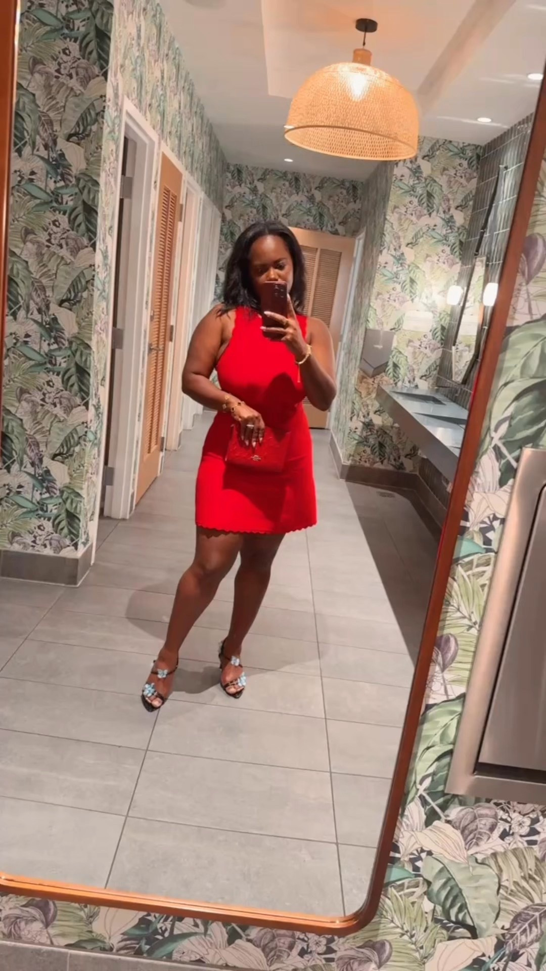 Date night outfit 

#LTKStyleTip #LTKFindsUnder100 #LTKItBag