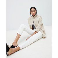 ASOS DESIGN Florence authentic straight leg jeans in white with contrast stitch - White | ASOS EE