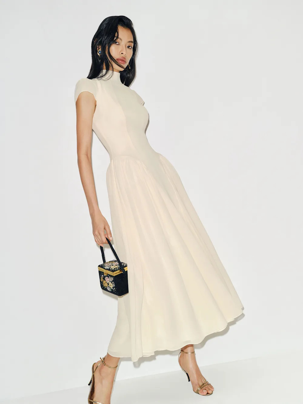 POV: You just found THE dress for every wedding invite on your calendar 💌✨ Reformation is seriously that girl when it comes to wedding guest outfits. The cuts are flattering, the fabrics feel luxe, and the vibes are straight out of a Pinterest dream board 💐

Whether you’re going for soft florals, sleek satin, or that perfectly fitted midi moment… these dresses make you look put-together with zero effort. It’s giving classy, feminine, and just the right amount of main character energy 💫

Don’t walk… RUN before your size sells out 👀

#WeddingGuestInspo #ReformationStyle #DressObsessed #FeminineFits #ElegantOutfits #SatinSlipDress #FloralMaxiDress #ModernChicStyle #StyleInspiration #OOTDFashion #TrendingOutfits #ClosetRefresh #WeddingGuestFashion #EffortlessLooks #SoftAesthetic #FashionTrends2026 #MinimalStyle #ChicVibesOnly #OutfitInspoDaily
 

 #LTKSeasonal #LTKHome #LTKSaleAlert