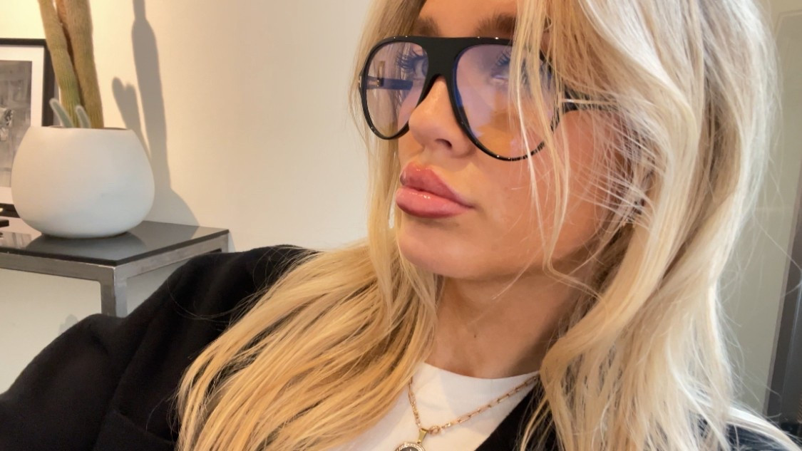 Lip details & TF blue light glasses