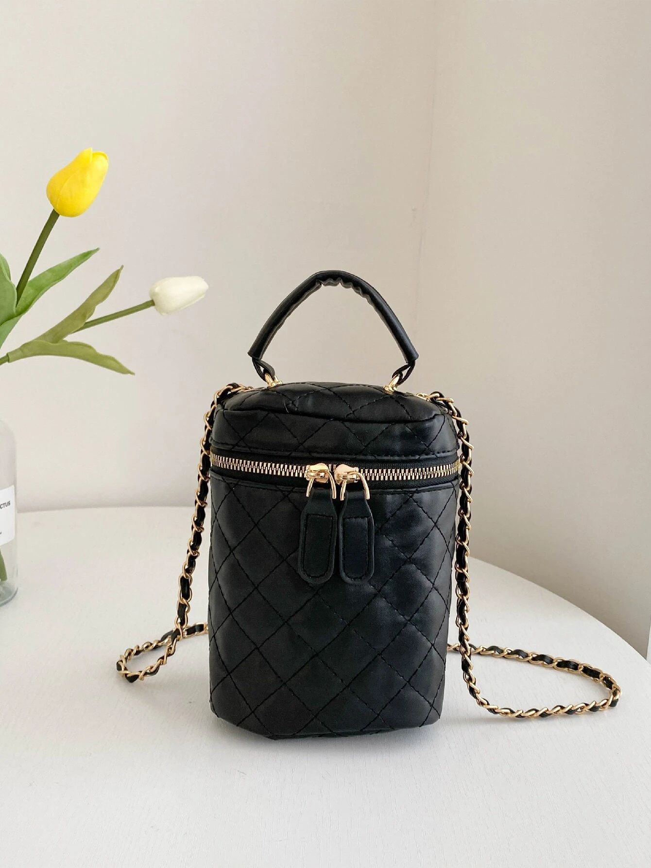 Quilted Double Zipper Chain Bucket Bag | SHEIN