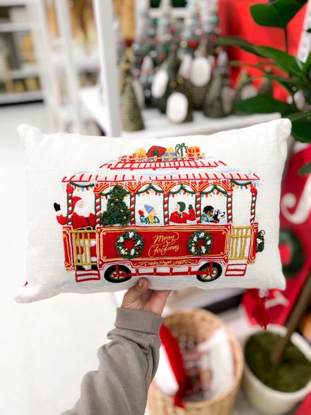 30% off Holiday pillows with Target Circle! Today only!! 

Target finds, Target deals, Christmas 

#LTKHoliday #LTKsalealert #LTKSeasonal